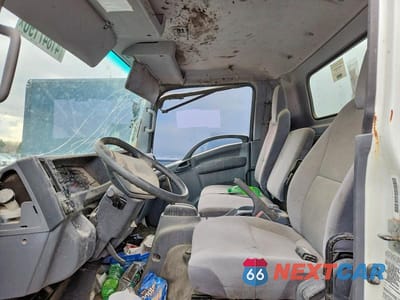 Zdjęcie 7 z 13 samochodu: 2018 ISUZU NPR HD VIN:54DC4W1B4JS804761 - miniatura