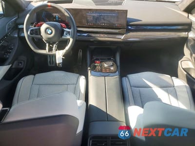 Zdjęcie 8 z 12 samochodu: 2025 BMW M5 VIN:WBS83FK09SCU54266 - miniatura