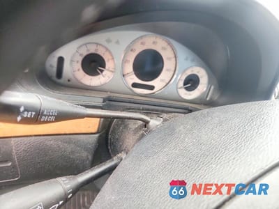 Zdjęcie 9 z 11 samochodu: 2009 MERCEDES-BENZ E 350 VIN:WDBUF56X19B385053 - miniatura