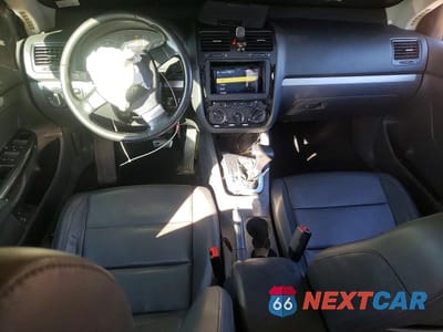 Zdjęcie 8 z 12 samochodu: 2008 VOLKSWAGEN JETTA VIN:3VWRZ71K08M165705 - miniatura