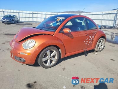 2010 VOLKSWAGEN NEW BEETLE 3VWPW3AG1AM006993 - główne zdjęcie licytacji z USA - miniatura