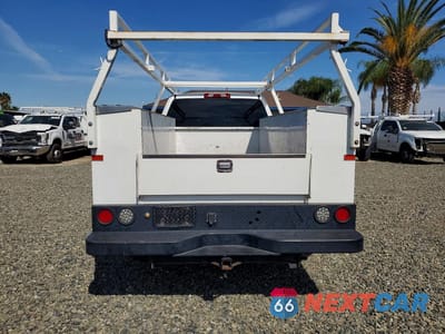 Zdjęcie 6 z 12 samochodu: 2016 CHEVROLET SILVERADO UTILITY / SERVICE TRUCK VIN:1GB2CUEG9GZ256127 - miniatura