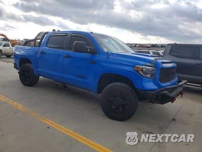Czwarte zdjęcie samochodu z boku: 2019 TOYOTA TUNDRA TRD PRO VIN:5TFDY5F17KX824966 - miniatura