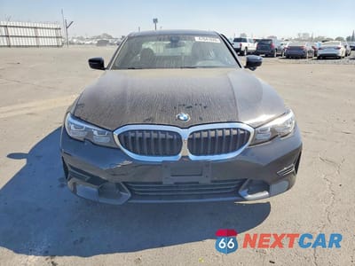 Piąte zdjęcie samochodu w środku: 2020 BMW 330I VIN:3MW5R1J05L8B34025 - miniatura