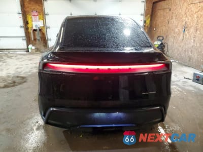 Zdjęcie 6 z 12 samochodu: 2026 TESLA MODEL Y VIN:7SAYGDEEXTF362386 - miniatura