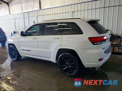 Drugie zdjęcie samochodu z przodu: 2017 JEEP GRAND CHEROKEE LAREDO VIN:1C4RJFAG2HC767670 - miniatura