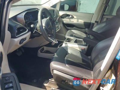 Zdjęcie 7 z 13 samochodu: 2024 CHRYSLER PACIFICA TOURING L VIN:2C4RC1BG2RR147048 - miniatura