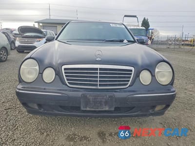 Piąte zdjęcie samochodu w środku: 2002 MERCEDES-BENZ E 320 VIN:WDBJF65J92B409028 - miniatura