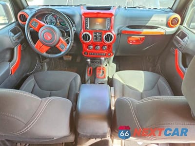 Zdjęcie 8 z 11 samochodu: 2015 JEEP WRANGLER UNLIMITED SAHARA VIN:1C4BJWEG1FL732742 - miniatura