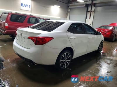 Trzecie zdjęcie samochodu z tyłu: 2017 TOYOTA COROLLA SE VIN:5YFBURHE2HP653609 - miniatura