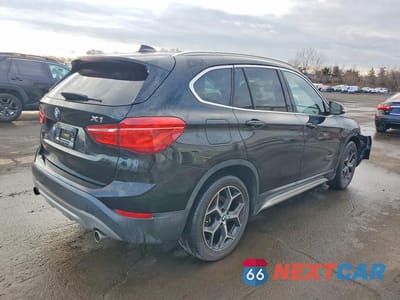 Trzecie zdjęcie samochodu z tyłu: 2016 BMW X1 XDRIVE28I VIN:WBXHT3Z3XG4A48199 - miniatura