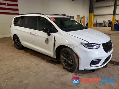 Czwarte zdjęcie samochodu z boku: 2024 CHRYSLER PACIFICA TOURING L VIN:2C4RC1BG5RR184174 - miniatura