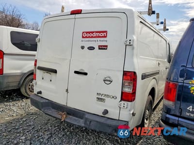 Trzecie zdjęcie samochodu z tyłu: 2013 NISSAN NV 2500 DELIVERY VAN VIN:1N6BF0KX1DN111681 - miniatura
