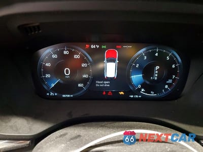 Zdjęcie 9 z 12 samochodu: 2020 VOLVO XC60 T5 MOMENTUM VIN:YV4102RK7L1566382 - miniatura