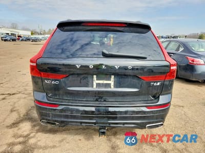 Zdjęcie 6 z 12 samochodu: 2018 VOLVO XC60 T6 R-DESIGN VIN:LYVA22RM1JB079067 - miniatura