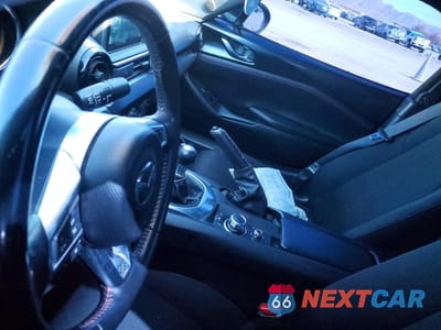 Zdjęcie 9 z 12 samochodu: 2016 MAZDA MX-5 MIATA CLUB VIN:JM1NDAC77G0101667 - miniatura
