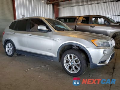Czwarte zdjęcie samochodu z boku: 2011 BMW X3 XDRIVE35I VIN:5UXWX7C57BL734043 - miniatura