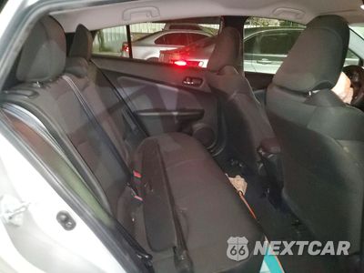 Zdjęcie 11 z 14 samochodu: 2019 TOYOTA PRIUS L ECO VIN:JTDKARFU4K3077315 - miniatura