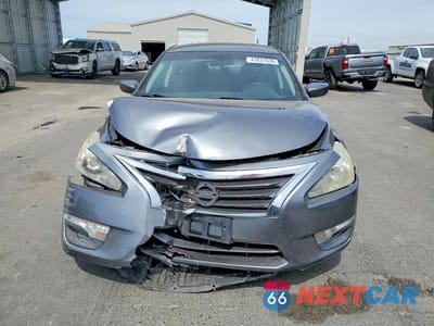 Piąte zdjęcie samochodu w środku: 2015 NISSAN ALTIMA 2.5 S VIN:1N4AL3APXFN914797 - miniatura