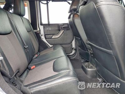Zdjęcie 11 z 13 samochodu: 2017 JEEP WRANGLER UNLIMITED SPORT VIN:1C4BJWDG2HL593113 - miniatura