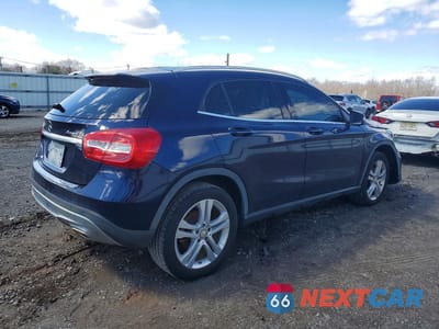 Trzecie zdjęcie samochodu z tyłu: 2017 MERCEDES-BENZ GLA 250 4MATIC VIN:WDCTG4GB0HJ351112 - miniatura