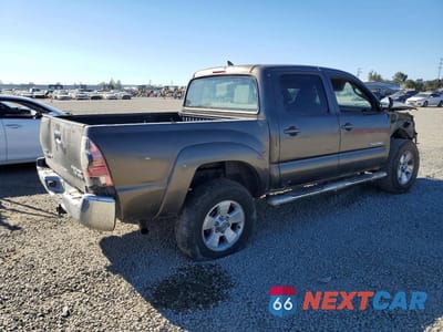 Trzecie zdjęcie samochodu z tyłu: 2012 TOYOTA TACOMA PRERUNNER V6 VIN:3TMJU4GN6CM131212 - miniatura