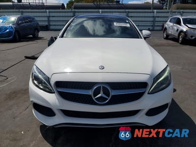 Piąte zdjęcie samochodu w środku: 2017 MERCEDES-BENZ C 300 4MATIC VIN:WDDWJ4KB6HF388850 - miniatura