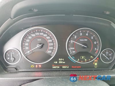 Zdjęcie 9 z 13 samochodu: 2018 BMW 330 XI VIN:WBA8D9C5XJA614744 - miniatura