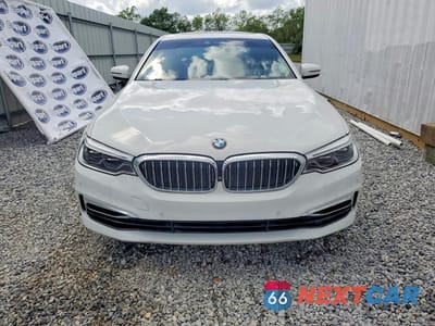 Piąte zdjęcie samochodu w środku: 2020 BMW 530 I VIN:WBAJR3C05LWW73436 - miniatura