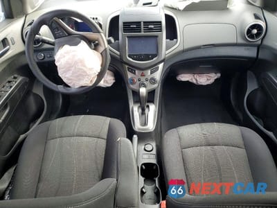 Zdjęcie 8 z 11 samochodu: 2014 CHEVROLET SONIC LT VIN:1G1JC5SH8E4175679 - miniatura