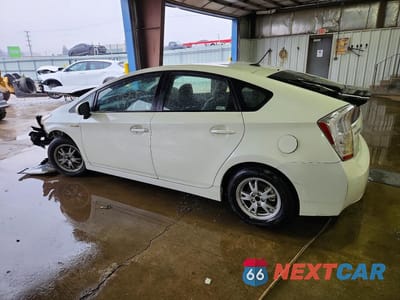 Drugie zdjęcie samochodu z przodu: 2011 TOYOTA PRIUS THREE VIN:JTDKN3DU8B5335697 - miniatura