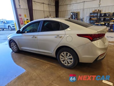 Drugie zdjęcie samochodu z przodu: 2022 HYUNDAI ACCENT SE VIN:3KPC24A65NE179653 - miniatura