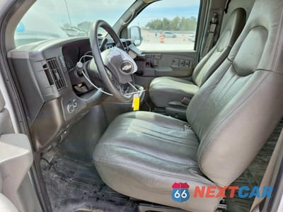 Zdjęcie 7 z 13 samochodu: 2008 CHEVROLET EXPRESS 1500 DELIVERY VAN VIN:1GCFG15X881206240 - miniatura