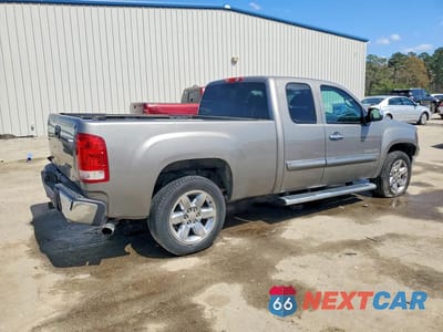 Trzecie zdjęcie samochodu z tyłu: 2013 GMC SIERRA C1500 SLE VIN:1GTR1VE01DZ385791 - miniatura