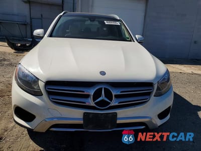 Piąte zdjęcie samochodu w środku: 2016 MERCEDES-BENZ GLC 300 4MATIC VIN:WDC0G4KB6GF052249 - miniatura