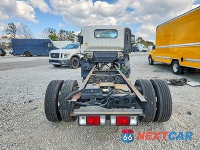 Zdjęcie 6 z 12 samochodu: 2015 ISUZU NPR HD TRUCK CAB AND CHASSIS VIN:54DC4W1B1FS807415 - miniatura
