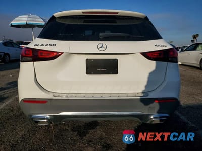 Zdjęcie 6 z 12 samochodu: 2022 MERCEDES-BENZ GLA 250 4MATIC VIN:W1N4N4HB8NJ317485 - miniatura