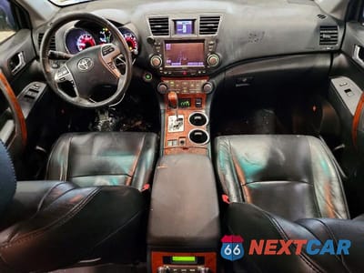 Zdjęcie 8 z 12 samochodu: 2012 TOYOTA HIGHLANDER LIMITED VIN:5TDDK3EHXCS153191 - miniatura