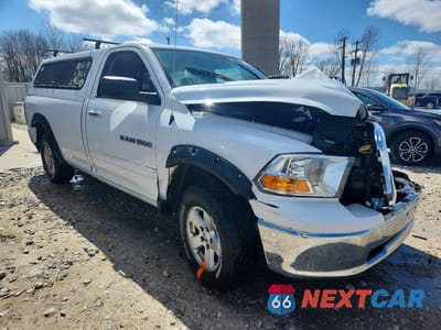 Czwarte zdjęcie samochodu z boku: 2012 DODGE RAM 1500 SLT VIN:3C6JD7EP4CG116672 - miniatura