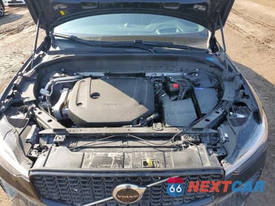 Zdjęcie 12 z 14 samochodu: 2022 VOLVO XC60 B6 R-DESIGN VIN:LYV062RM5NB935184 - miniatura