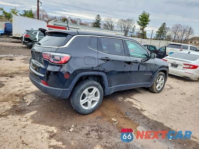 Trzecie zdjęcie samochodu z tyłu: 2023 JEEP COMPASS SPORT VIN:3C4NJDAN3PT511042 - miniatura