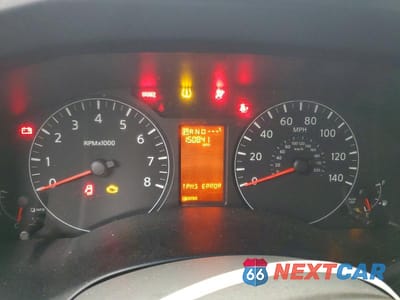 Zdjęcie 9 z 11 samochodu: 2014 NISSAN NV 2500 UTILITY / SERVICE VAN VIN:1N6BF0KX1EN103551 - miniatura