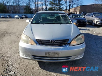 Piąte zdjęcie samochodu w środku: 2003 TOYOTA CAMRY LE VIN:4T1BE32K03U691436 - miniatura