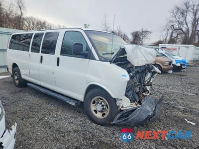 Czwarte zdjęcie samochodu z boku: 2016 CHEVROLET EXPRESS G3500 LS VIN:1GAZGNFG7G1177887 - miniatura