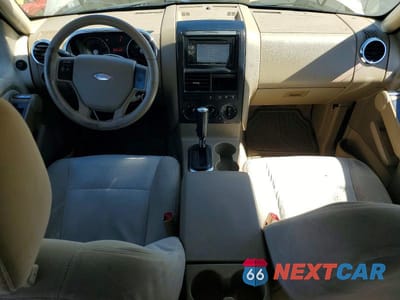 Zdjęcie 8 z 13 samochodu: 2007 FORD EXPLORER XLT VIN:1FMEU73E17UB74359 - miniatura