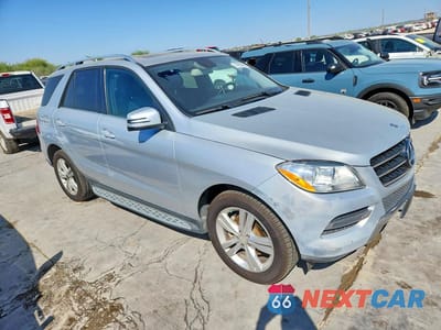 Czwarte zdjęcie samochodu z boku: 2013 MERCEDES-BENZ ML 350 4MATIC VIN:4JGDA5HB4DA176370 - miniatura