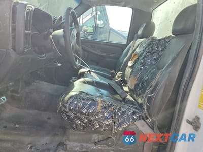 Zdjęcie 7 z 13 samochodu: 2007 GMC NEW SIERRA C3500 VIN:1GDJC34D87E150800 - miniatura