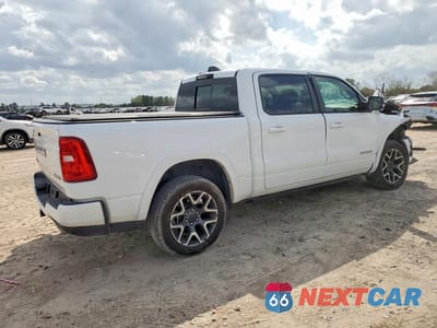 Trzecie zdjęcie samochodu z tyłu: 2025 RAM 1500 LARAMIE VIN:1C6SRFJP6SN655659 - miniatura