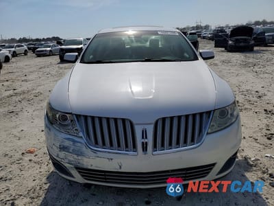 Piąte zdjęcie samochodu w środku: 2011 LINCOLN MKS VIN:1LNHL9DR6BG611292 - miniatura