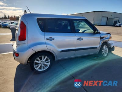 Trzecie zdjęcie samochodu z tyłu: 2012 KIA SOUL + VIN:KNDJT2A69C7384589 - miniatura
